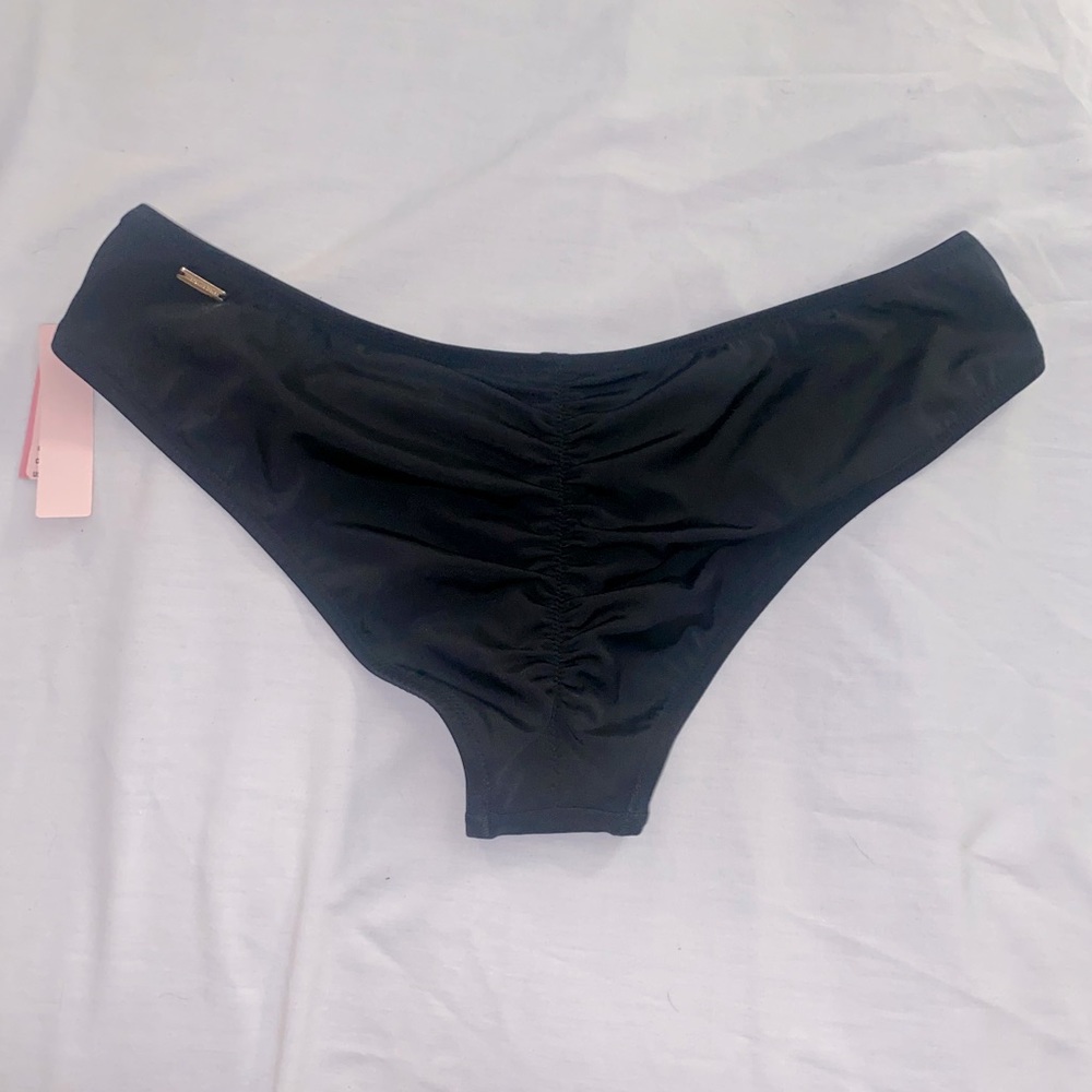 Ruched black swim bottoms